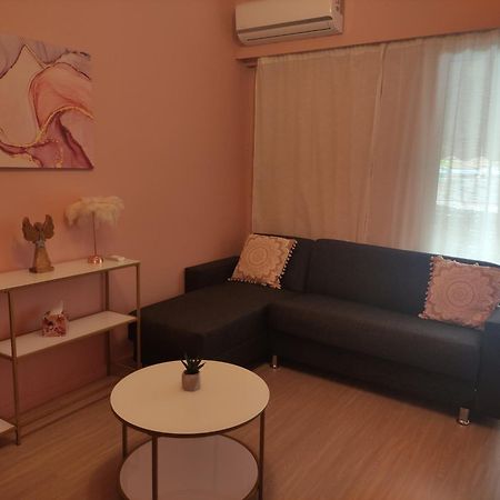 Love Truth Life Appartement Piraeus Buitenkant foto