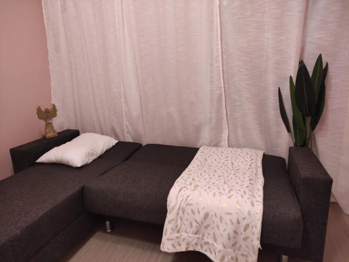 Love Truth Life Appartement Piraeus Buitenkant foto